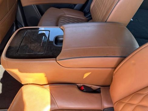 Used 2023 INFINITI QX80 Sensory w/ Cargo Package AWD/4WD image 16
