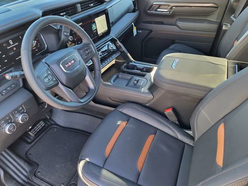 New 2026 GMC Sierra 2500 AT4 w/ AT4 Premium Plus Package image 8