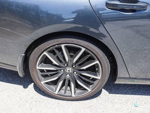 Used 2024 Honda Accord Touring image 8