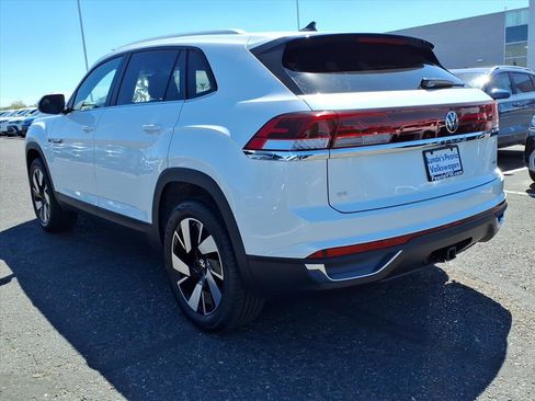 New 2026 Volkswagen Atlas Cross Sport SE image 5