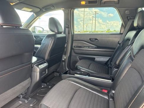 Used 2023 Nissan Pathfinder Rock Creek AWD/4WD image 22