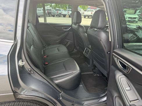 Used 2022 Subaru Forester Touring AWD/4WD image 13