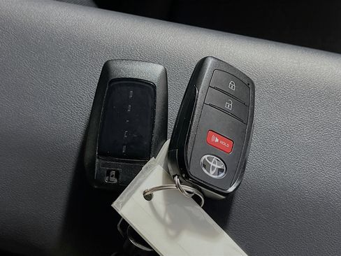 Used 2025 Toyota Prius LE image 36