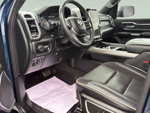 Used 2023 RAM 1500 Laramie AWD/4WD image 8