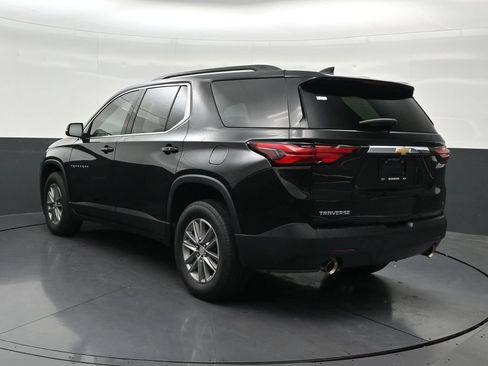 Used 2023 Chevrolet Traverse LT FWD image 3