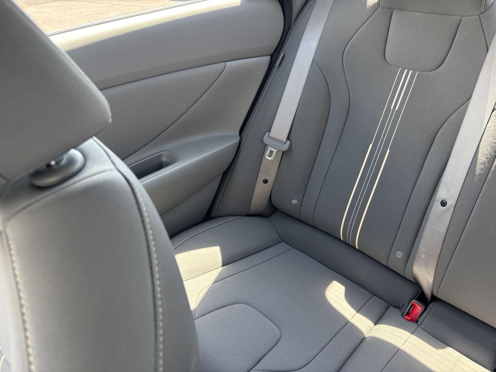Used 2026 Hyundai Elantra Sport FWD image 37