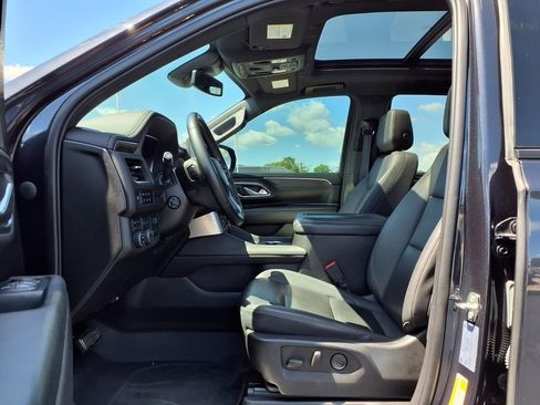 Used 2023 Chevrolet Tahoe Z71 w/ Z71 Off-Road Package AWD/4WD image 21
