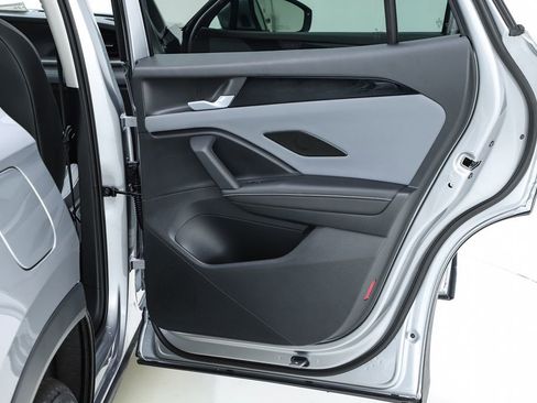 New 2026 Volkswagen Tiguan SE image 70