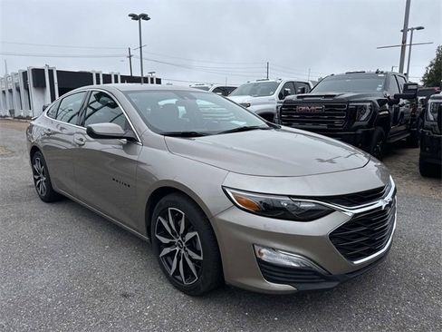 Used 2024 Chevrolet Malibu RS image 4