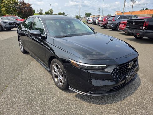 Used 2024 Honda Accord EX image 1