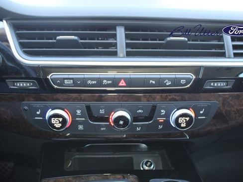 Used 2018 Audi Q7 3.0T Premium Plus image 19