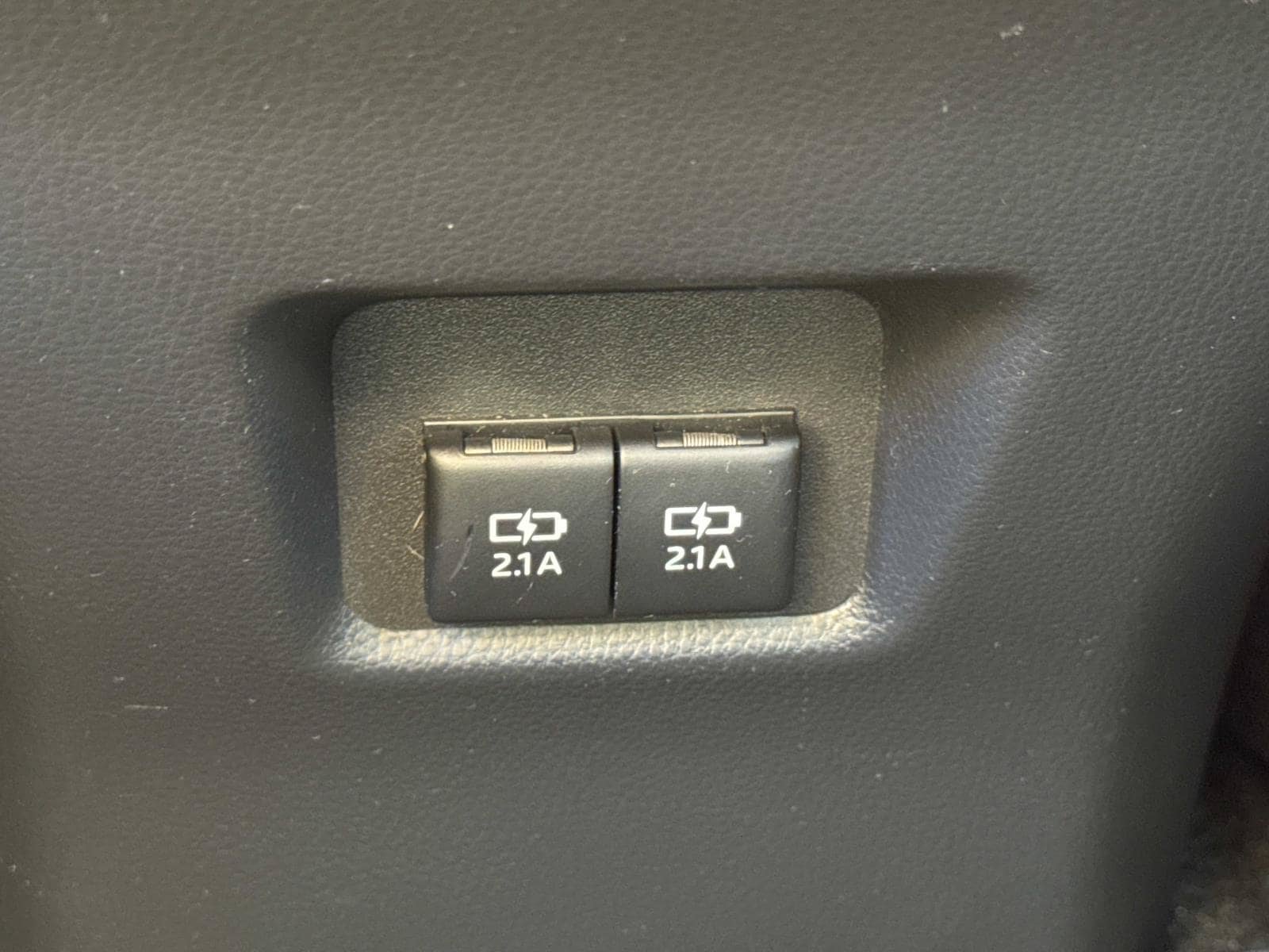 Used 2019 Toyota RAV4 Limited w/ Advanced Technology Package AWD/4WD image 20