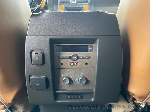 Used 2013 Lincoln Navigator 2WD image 25