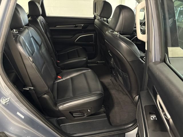 Used 2025 Kia Telluride S AWD/4WD image 35
