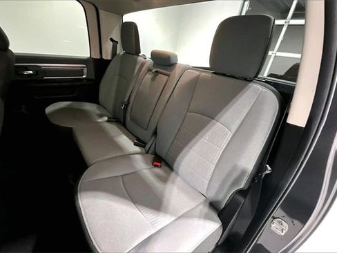 Used 2023 RAM 1500 Classic SLT image 24