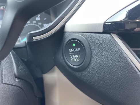 Used 2022 Ford Escape SE AWD/4WD image 25