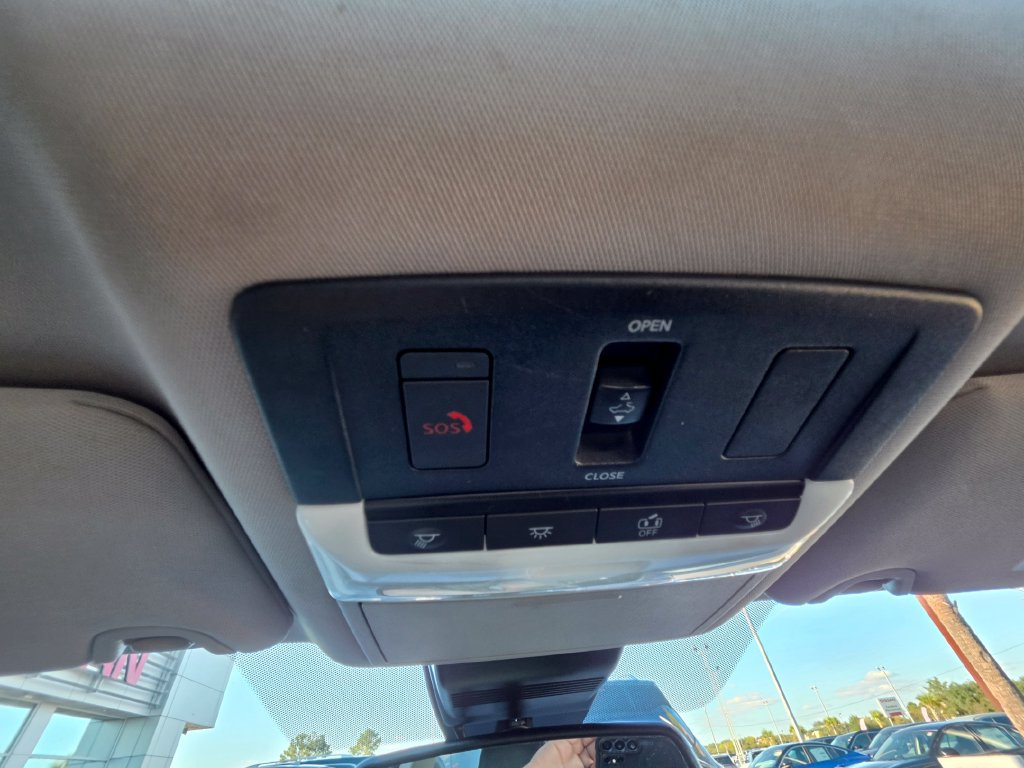 Used 2020 Nissan Altima 2.5 SL FWD image 19