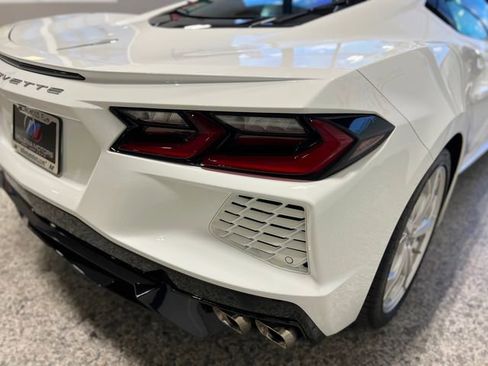 Used 2021 Chevrolet Corvette Stingray 2LT w/ Chrome Exterior Badge Package image 35