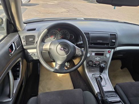 Used 2009 Subaru Outback 2.5i Special Edition AWD/4WD image 5