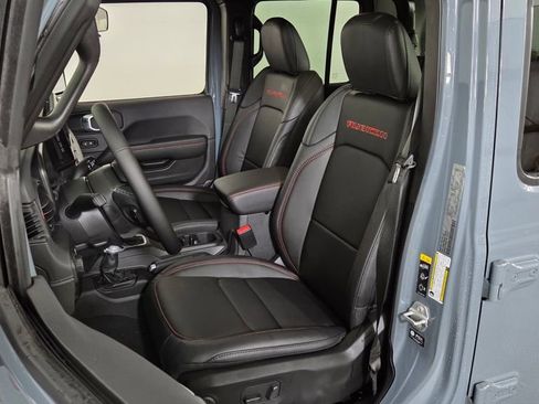 New 2026 Jeep Gladiator Rubicon w/ Safety Group AWD/4WD image 11