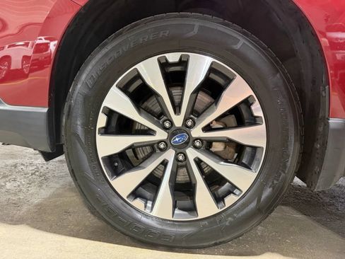 Used 2017 Subaru Outback 2.5i Limited AWD/4WD image 18