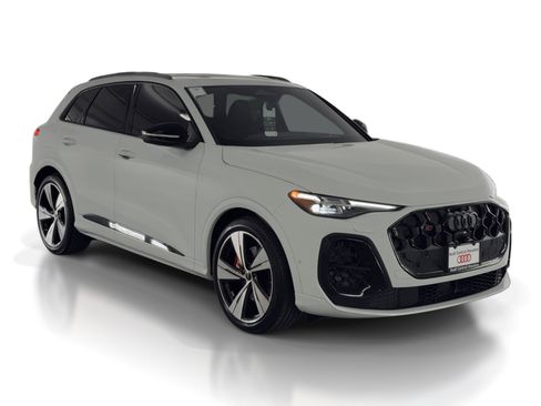 New 2025 Audi SQ5 Prestige image 7