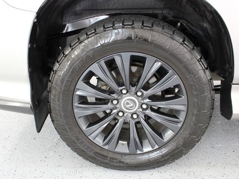 Used 2022 Lexus GX 460 Premium w/ Accessory Package AWD/4WD image 87