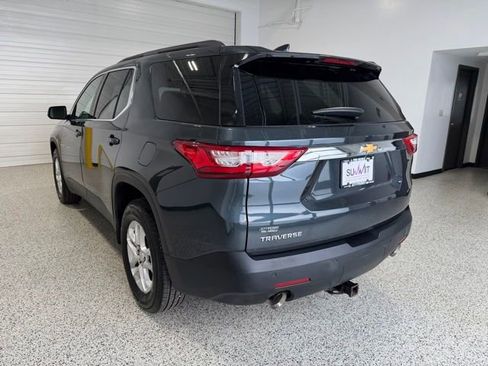 Used 2019 Chevrolet Traverse LT FWD image 5