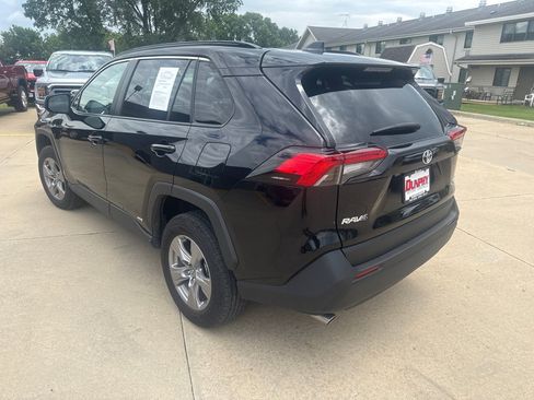Used 2025 Toyota RAV4 LE AWD/4WD image 3