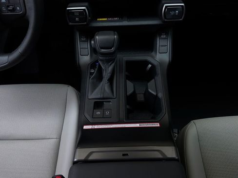 Used 2026 Toyota RAV4 XLE Premium FWD image 15