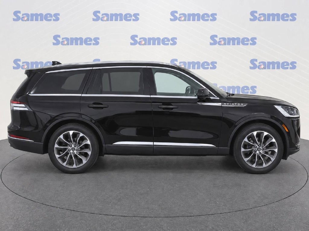 Used 2025 Lincoln Aviator Reserve w/ Illumination Package RWD image 8