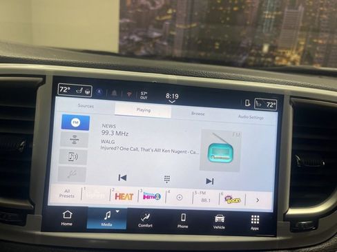 New 2026 Chrysler Pacifica Select image 17