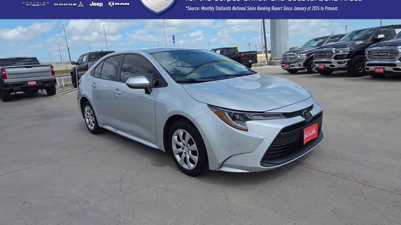 Used 2024 Toyota Corolla LE FWD image 2