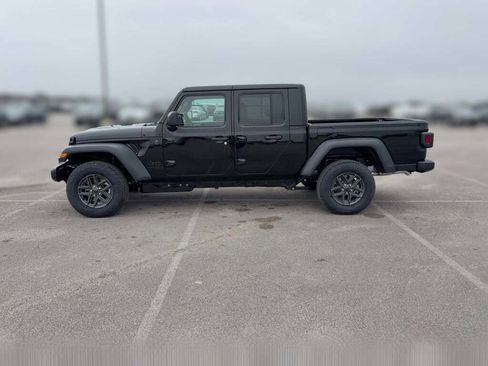 New 2026 Jeep Gladiator Sport image 6