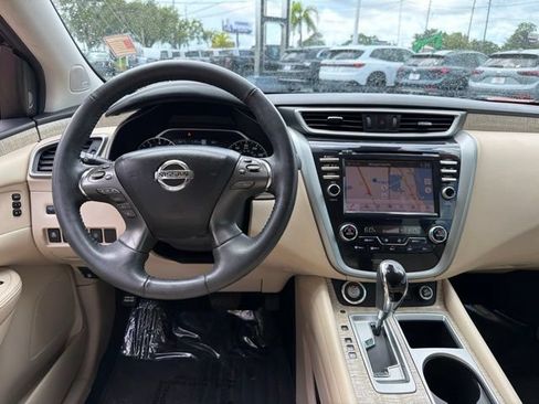 Used 2019 Nissan Murano SL w/ SL Technology Package FWD image 18