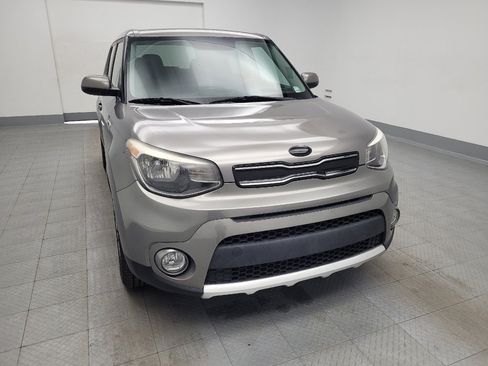 Used 2017 Kia Soul + image 14
