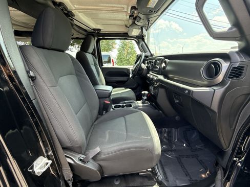 Used 2021 Jeep Wrangler Unlimited Sport AWD/4WD image 25