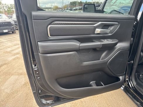 New 2026 RAM 1500 4x4 Crew Cab image 25