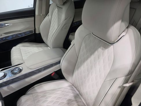 Used 2025 Genesis GV70 3.5T Sport w/ Sport Advanced Package image 7