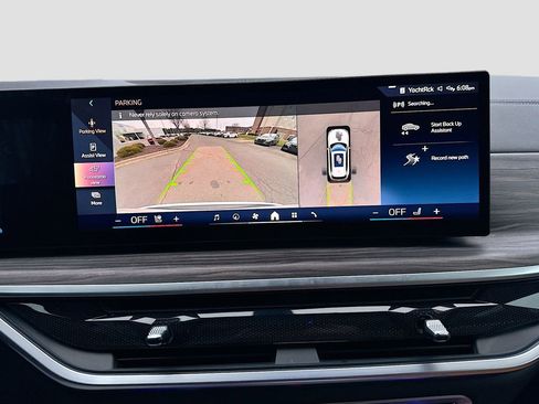 Used 2024 BMW X5 xDrive50e w/ Parking Assistance Package image 18