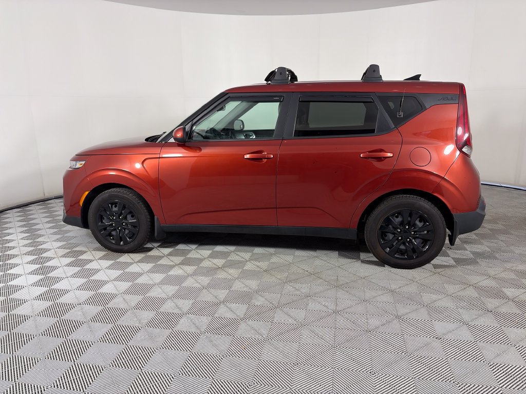 Used 2022 Kia Soul LX FWD image 4