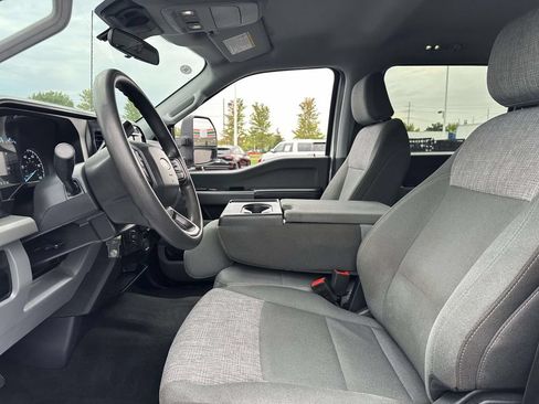 Used 2025 Ford F250 XLT AWD/4WD image 10