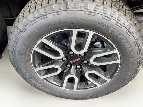 New 2026 GMC Sierra 1500 AT4 w/ AT4 Premium Package AWD/4WD image 26