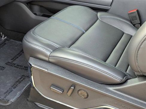 New 2025 Ford F250 Platinum w/ Tremor Off-Road Package image 4