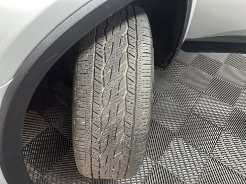 Used 2021 Chevrolet Traverse RS image 46