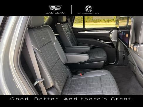 Certified 2025 Cadillac Escalade V AWD/4WD image 31