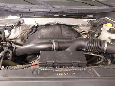 Used 2014 Ford F150 FX4 w/ Equipment Group 402A Luxury AWD/4WD image 21