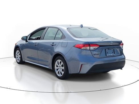 Used 2025 Toyota Corolla LE FWD image 4