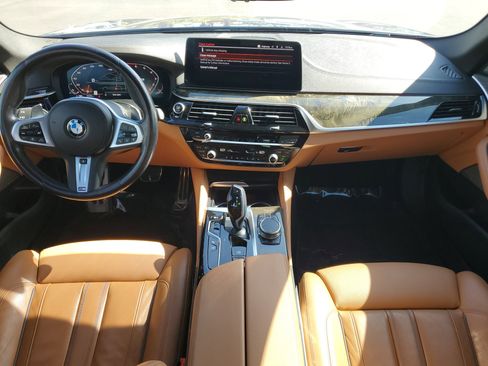 Used 2023 BMW M550i xDrive image 14