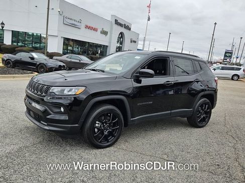 New 2026 Jeep Compass Latitude image 3